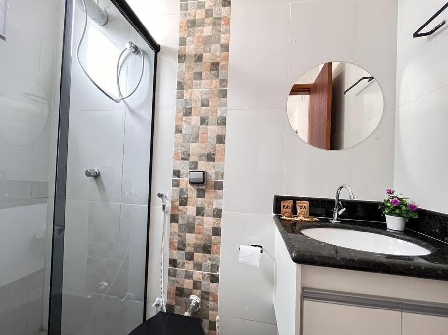 Apt No Santa Monica Proximo Ao Patio Sabia, Ufu Uberlândia Eksteriør bilde